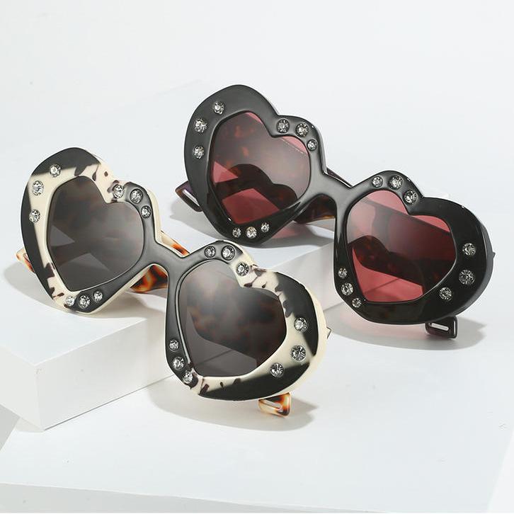 Heart-shaped Punk Sunglasses Women 2024 Luxury Brand Designer Love Sun Glasses For Ladies Street Style With Rhinestones Eyewear Heart-shaped Punk Sunglasses Women 2024 Luxury Brand Designer Love Sun Glasses For Ladies Street Style With Rhinestones Eyewear