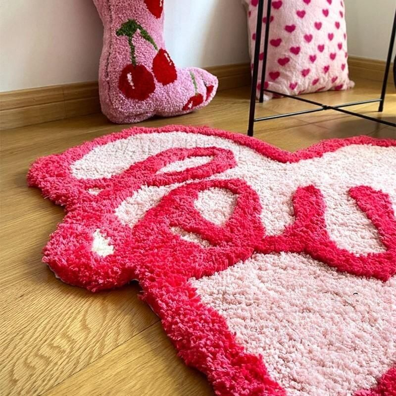 Heart Shape Rug Girl Bedroom Decorative Cute Pink Living Room Carpet Flocking Alfombra Fluffy Red Love Mat Tapete Tapis 러그 Y2K Heart Shape Rug Girl Bedroom Decorative Cute Pink Living Room Carpet Flocking Alfombra Fluffy Red Love Mat Tapete Tapis 러그 Y2K