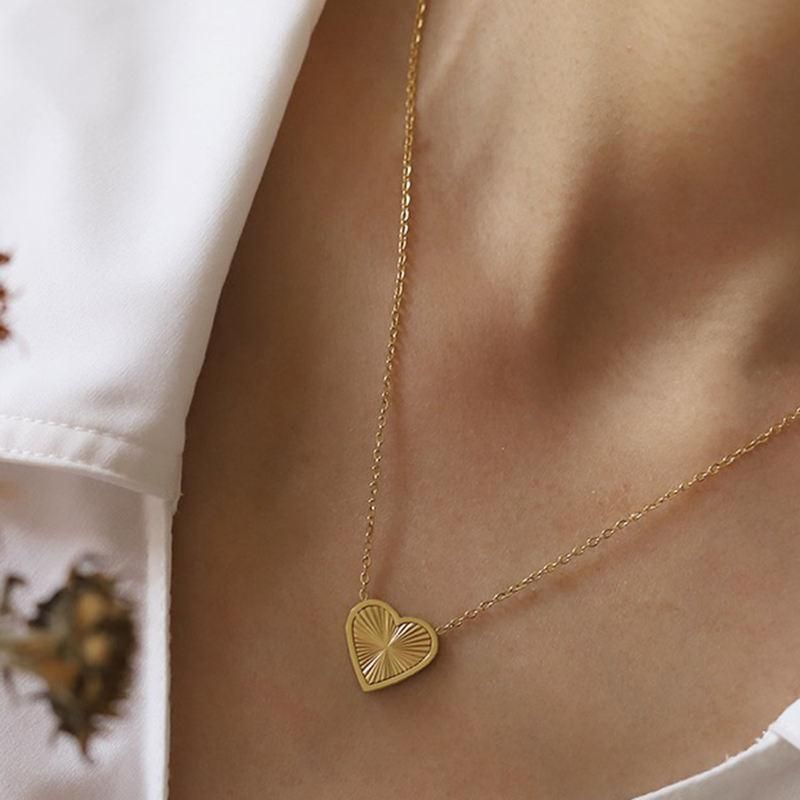 Vintage PVD 18k Gold Plated Stainless Steel Radial Geometric Heart Pendant Necklace for Women Waterproof Charm Collar Jewerlry Vintage PVD 18k Gold Plated Stainless Steel Radial Geometric Heart Pendant Necklace for Women Waterproof Charm Collar Jewerlry
